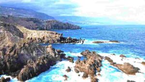 Rugged Coastal Elegance: A Panoramic View of Nature's Splendour