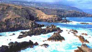 At Home Rugged Coastal Beauty: A Symphony of Blue and Brown