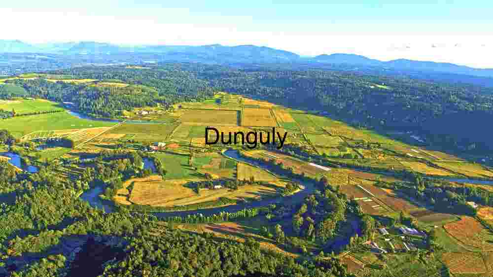 Uncover Earth's stunning landscapes. Experience breathtaking worldwide views (95) Agricultural Splendour: An Aerial Perspective