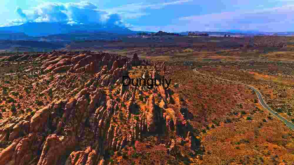 showcasing the Divine Weave Embracing Earth's Rich Diversity Across Expansive Landscapes (1) Majestic Desert Vista at Sunset