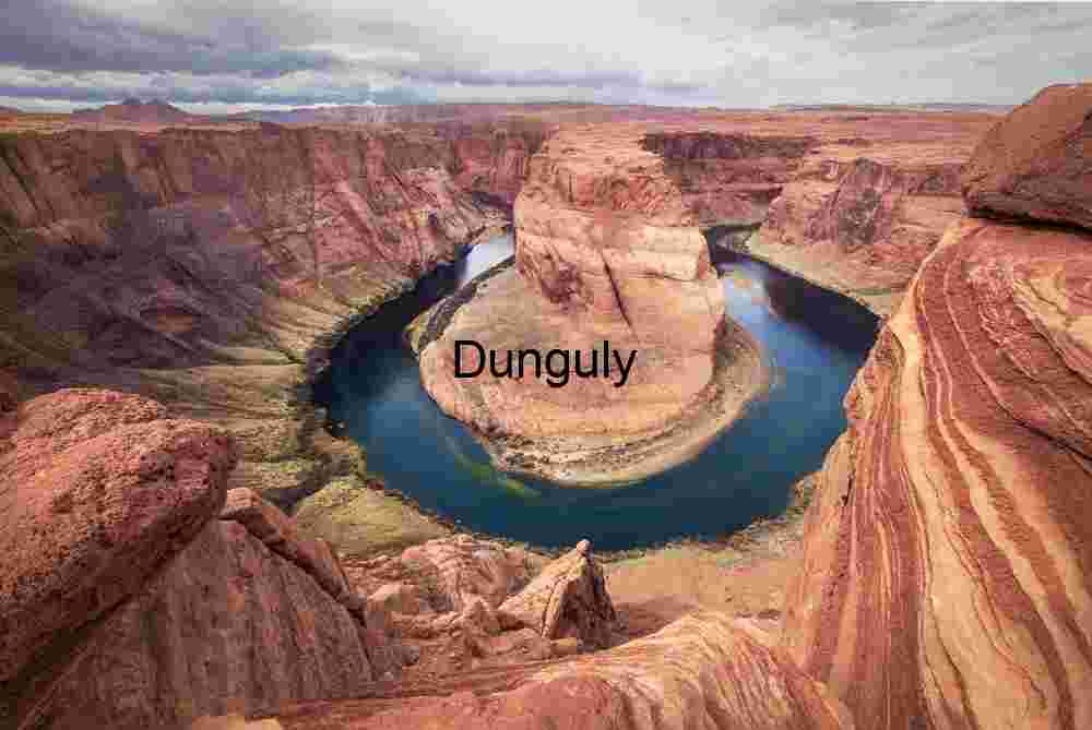 Horseshoe Bend near-far composition with an 11 mm super-wide lens; Page, Arizona Horseshoe Bend near-far composition with an 11 mm super-wide lens; Page, Arizona