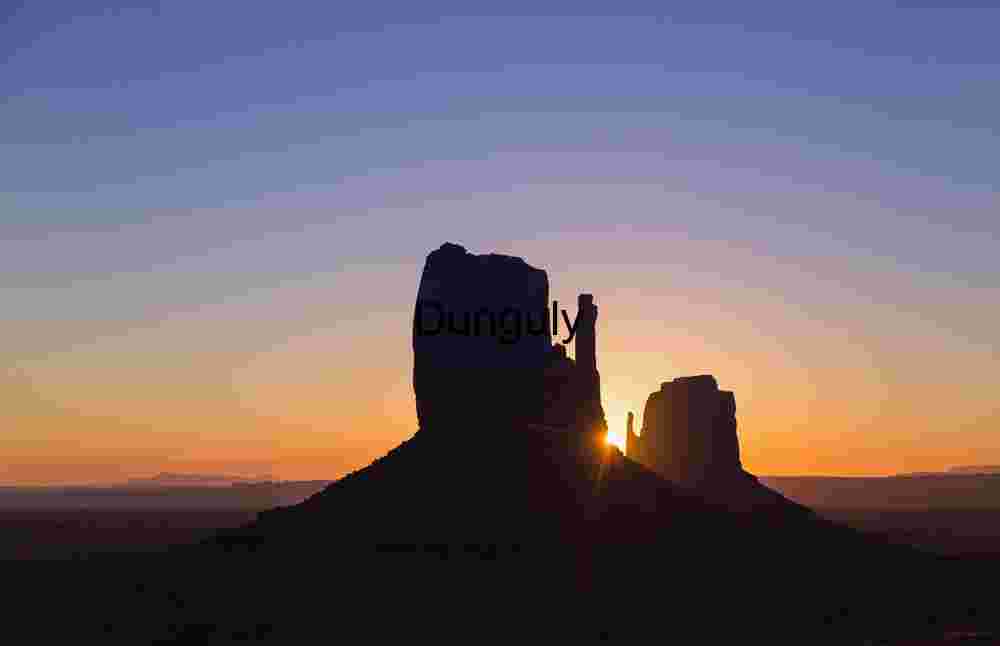 Sunrise between the Mittens Sunrise between the Mittens