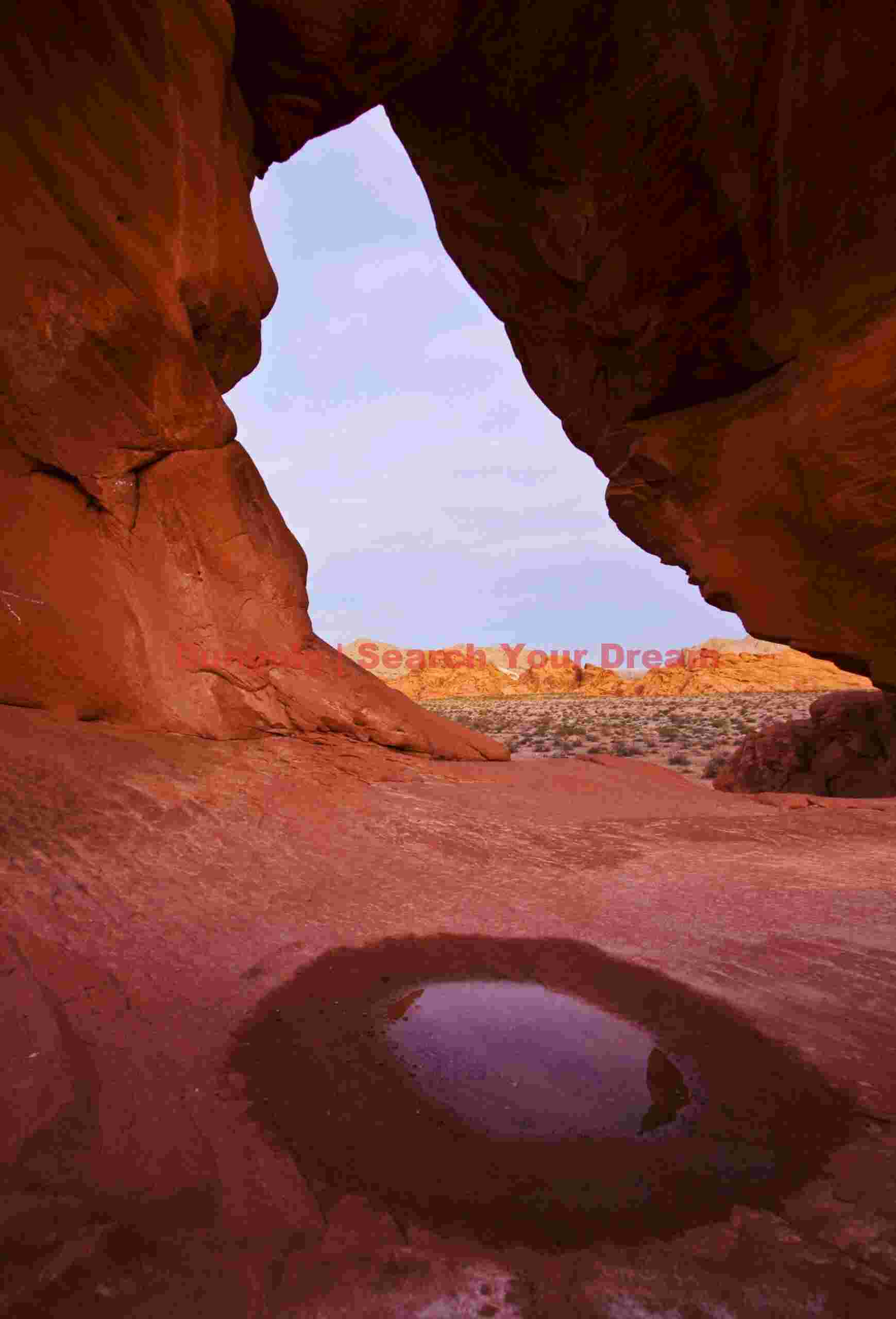 Arch Rock, magenta pool, Valley of Fire Arch Rock - magenta pool - Valley of Fire