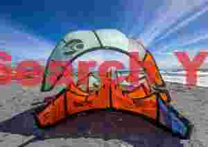 Windsurf kites with canopy