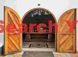 Enticing doorway
