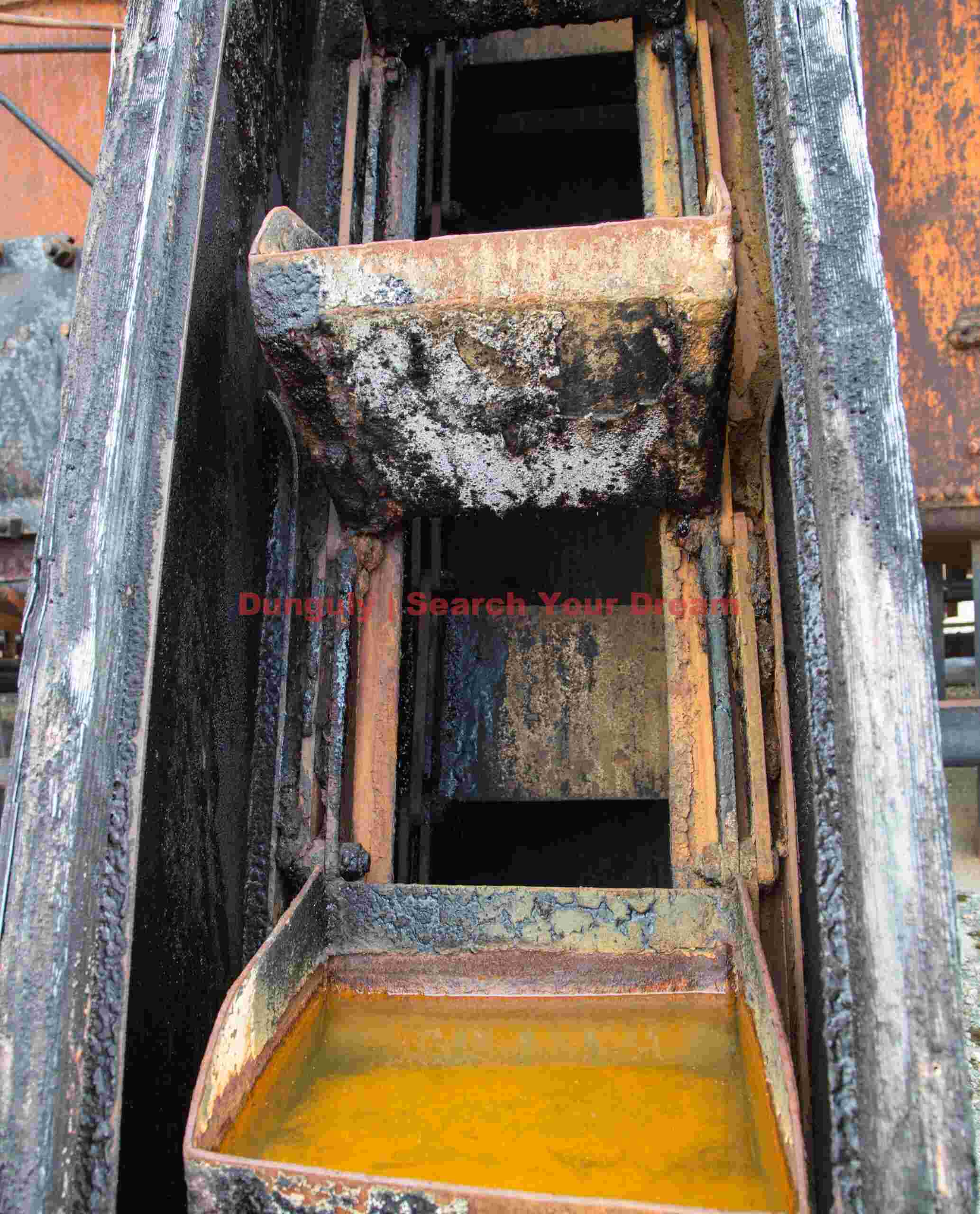 Conveyor; Grytviken, South Georgia Conveyor captured in Grytviken