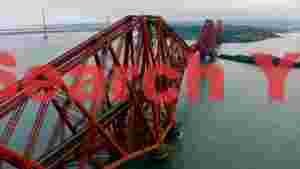 iconic forth bridge scotlands engineering triumph