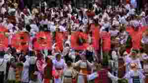 traditional romanian folk dance festival