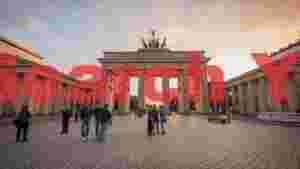 brandenburg gate at sunset